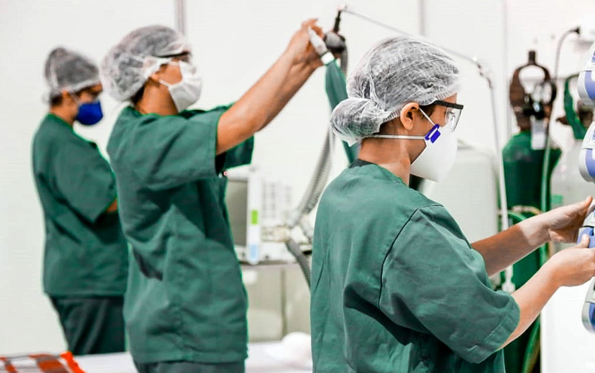 Trabalhadores na saúde relatam sofrimento psíquico em meio à pandemia